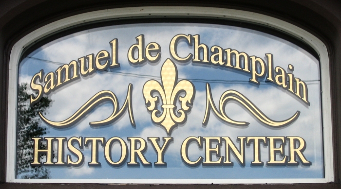 samuel de champlain history center
                doorway window